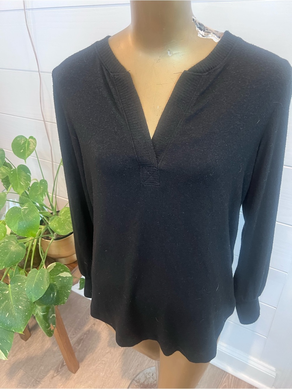 Black Women's Split-Neck Long Sleeve Top Buffalo brand
